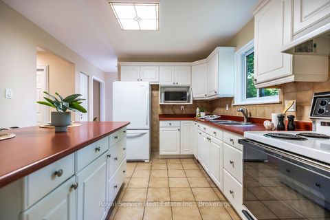 Photo 9 at 17 Gorsey Square, Malvern, Toronto