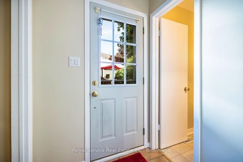 Photo 13 at 17 Gorsey Square, Malvern, Toronto