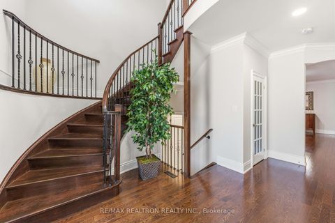 Photo 6 at 103 Sir Stevens Drive, Patterson, Vaughan
