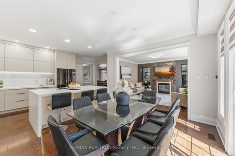 Photo 18 at 103 Sir Stevens Drive, Patterson, Vaughan