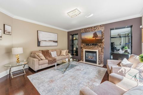 Photo 24 at 103 Sir Stevens Drive, Patterson, Vaughan
