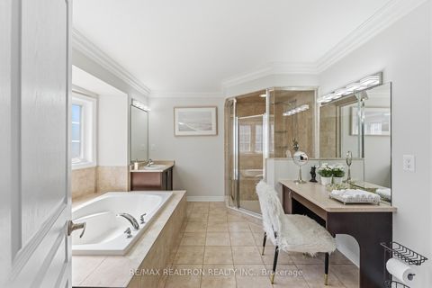 Photo 29 at 103 Sir Stevens Drive, Patterson, Vaughan