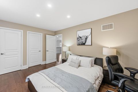 Photo 37 at 103 Sir Stevens Drive, Patterson, Vaughan