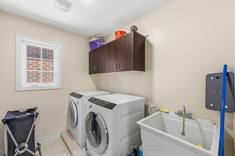 Photo 43 at 103 Sir Stevens Drive, Patterson, Vaughan