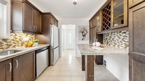 Photo 14 at 63 Flora Drive, Dorset Park, Toronto