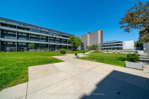 Photo 3 at 307 - 55 Sunny Glenway, Flemingdon Park, Toronto