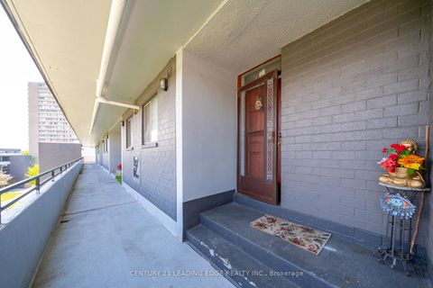 Photo 10 at 307 - 55 Sunny Glenway, Flemingdon Park, Toronto