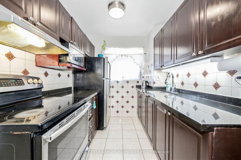 Photo 14 at 307 - 55 Sunny Glenway, Flemingdon Park, Toronto
