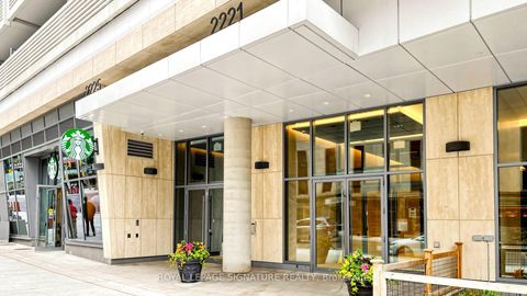 Photo 1 at 1011 - 2221 Yonge Street, Mount Pleasant West, Toronto