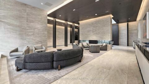 Photo 2 at 1011 - 2221 Yonge Street, Mount Pleasant West, Toronto