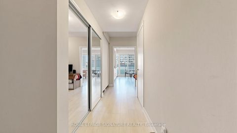 Photo 25 at 1011 - 2221 Yonge Street, Mount Pleasant West, Toronto