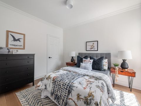 Photo 17 at 15 Melville Avenue, Junction, Toronto