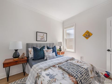 Photo 18 at 15 Melville Avenue, Junction, Toronto