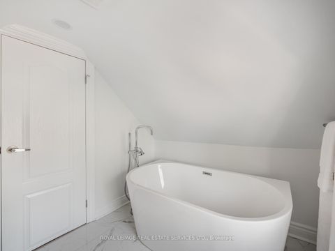 Photo 23 at 15 Melville Avenue, Junction, Toronto