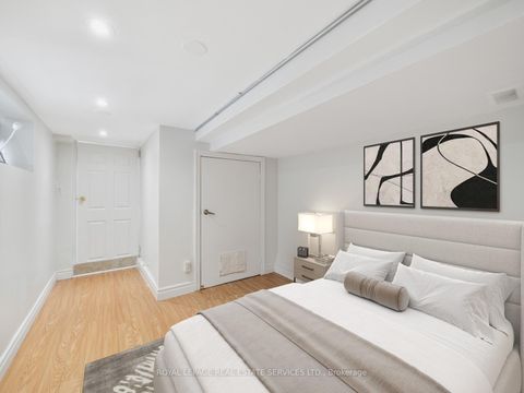 Photo 25 at 15 Melville Avenue, Junction, Toronto