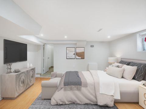 Photo 26 at 15 Melville Avenue, Junction, Toronto