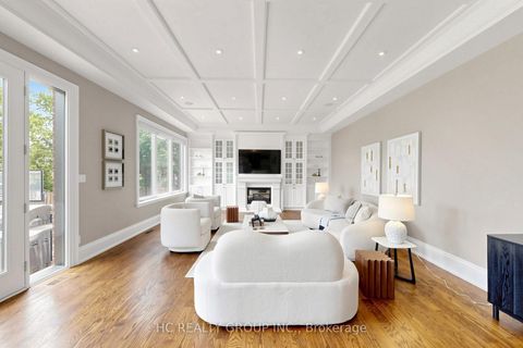 Photo 8 at 19 Michigan Drive, Newtonbrook East, Toronto