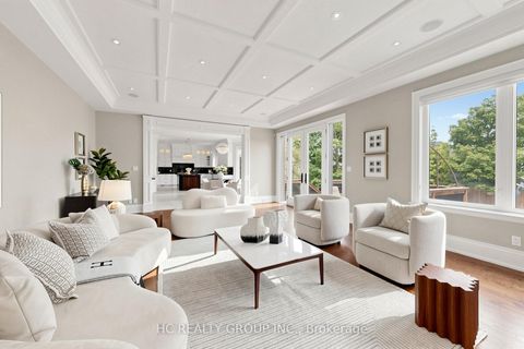 Photo 10 at 19 Michigan Drive, Newtonbrook East, Toronto