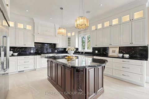 Photo 13 at 19 Michigan Drive, Newtonbrook East, Toronto