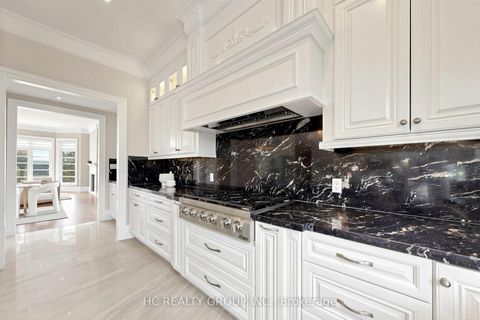Photo 14 at 19 Michigan Drive, Newtonbrook East, Toronto