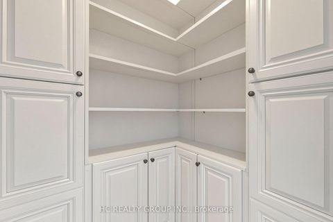 Photo 15 at 19 Michigan Drive, Newtonbrook East, Toronto