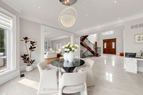 Photo 17 at 19 Michigan Drive, Newtonbrook East, Toronto