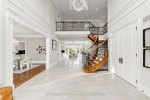 Photo 21 at 19 Michigan Drive, Newtonbrook East, Toronto