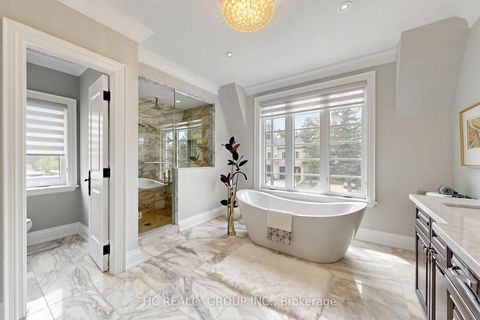 Photo 27 at 19 Michigan Drive, Newtonbrook East, Toronto