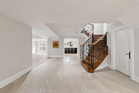 Photo 35 at 19 Michigan Drive, Newtonbrook East, Toronto