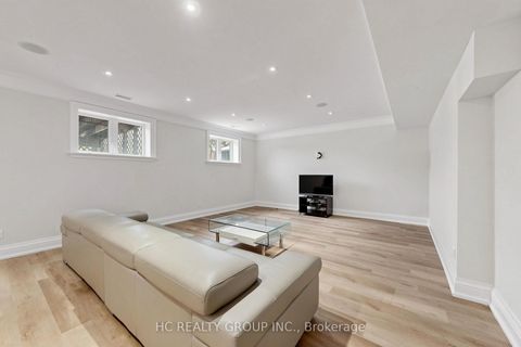 Photo 41 at 19 Michigan Drive, Newtonbrook East, Toronto