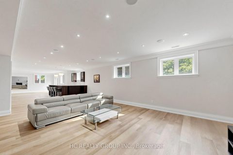 Photo 42 at 19 Michigan Drive, Newtonbrook East, Toronto
