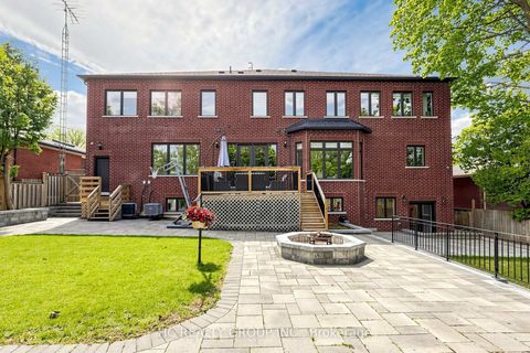 Photo 45 at 19 Michigan Drive, Newtonbrook East, Toronto