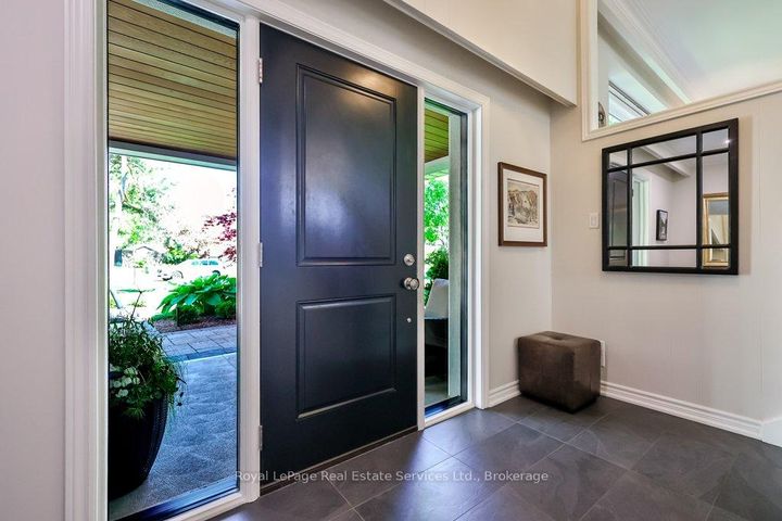 Photo 3 at 1528 Warland Road, SW Southwest, Oakville