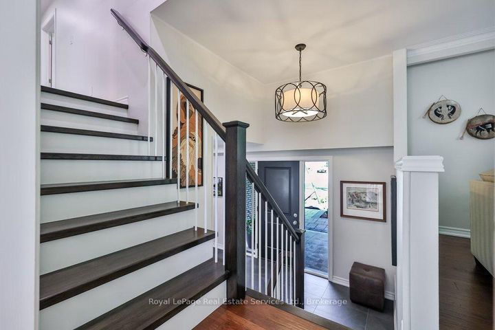 Photo 4 at 1528 Warland Road, SW Southwest, Oakville