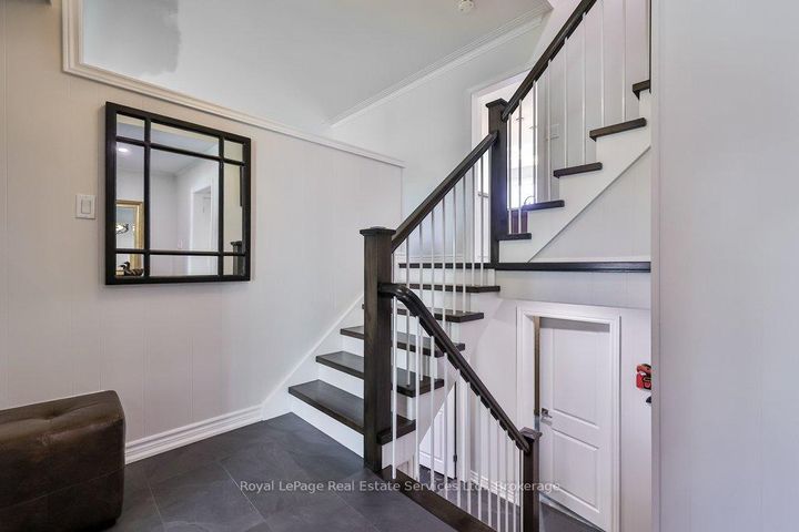 Photo 5 at 1528 Warland Road, SW Southwest, Oakville