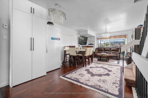 Photo 7 at 91 - 10 Rodda Boulevard, West Hill, Toronto