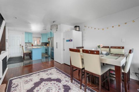 Photo 8 at 91 - 10 Rodda Boulevard, West Hill, Toronto