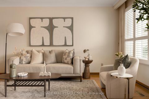 Photo 4 at 22 East Drive E, Smythe, Toronto