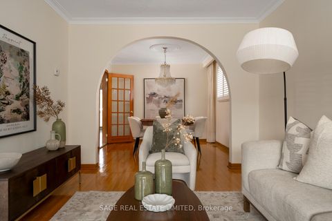 Photo 8 at 22 East Drive E, Smythe, Toronto