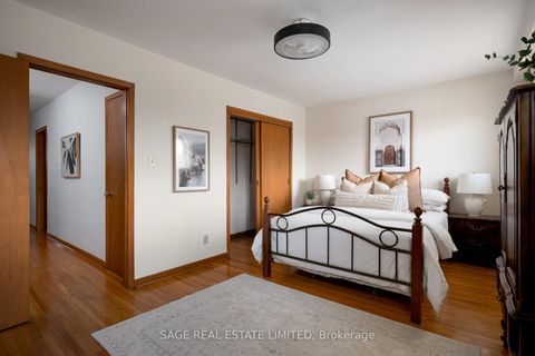 Photo 19 at 22 East Drive E, Smythe, Toronto