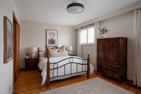Photo 20 at 22 East Drive E, Smythe, Toronto