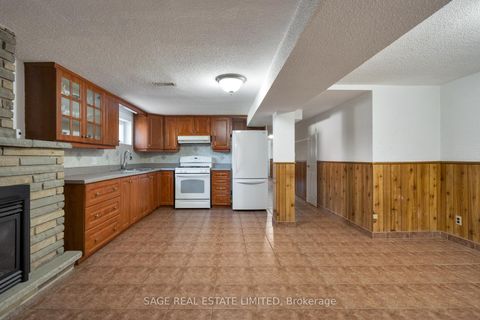 Photo 24 at 22 East Drive E, Smythe, Toronto