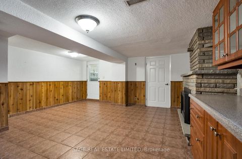 Photo 25 at 22 East Drive E, Smythe, Toronto