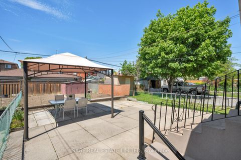 Photo 27 at 22 East Drive E, Smythe, Toronto