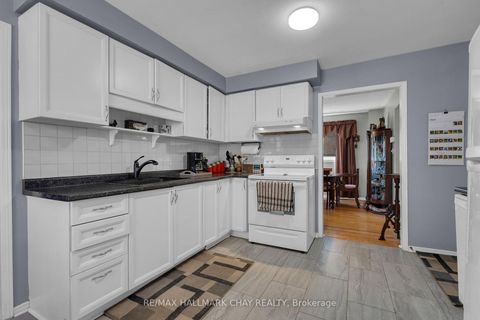 Photo 10 at 25 Cartwright Drive, Cundles East, Barrie