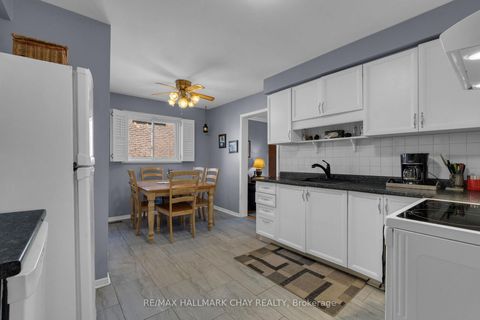 Photo 12 at 25 Cartwright Drive, Cundles East, Barrie