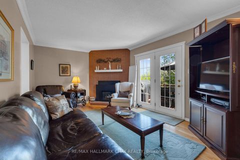 Photo 13 at 25 Cartwright Drive, Cundles East, Barrie