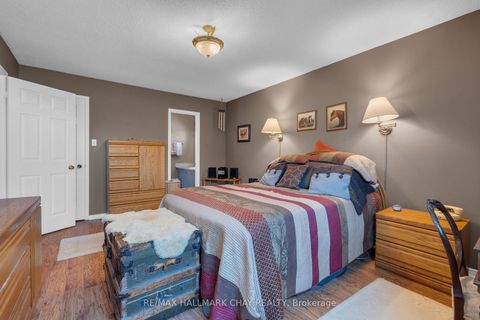 Photo 17 at 25 Cartwright Drive, Cundles East, Barrie