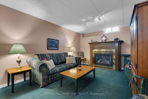 Photo 24 at 25 Cartwright Drive, Cundles East, Barrie