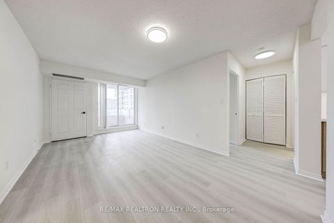 Photo 7 at 1608 - 18 Hillcrest Avenue, Willowdale East, Toronto